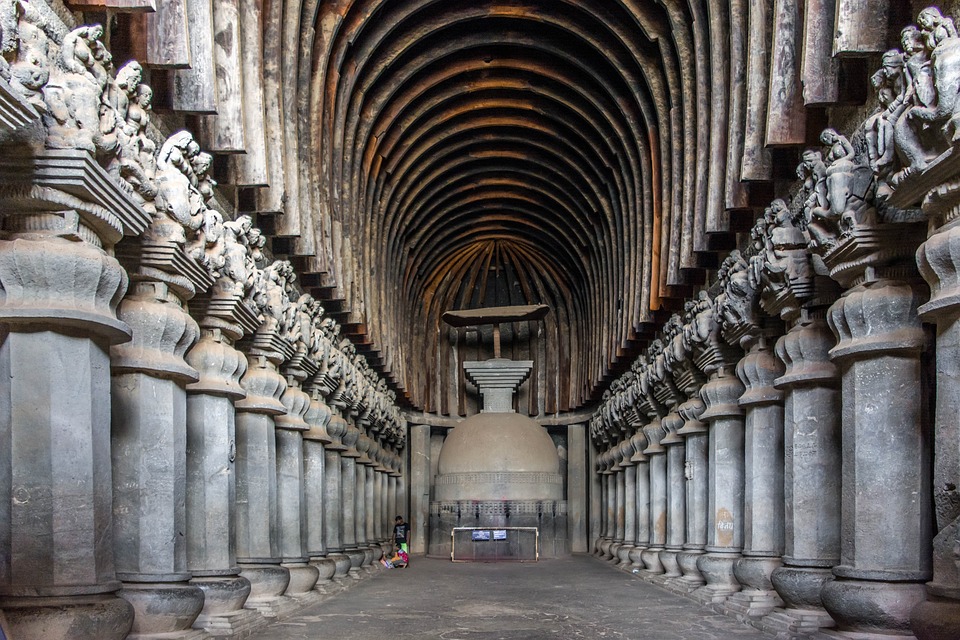 Maharashtra Con Patrimonio De Karnataka